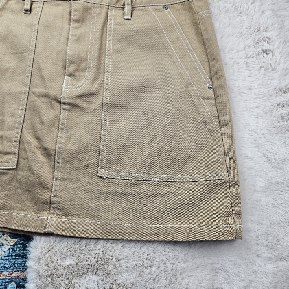 HM Divided Khaki Pocket Skirt US 8 - Picture 3 of 7